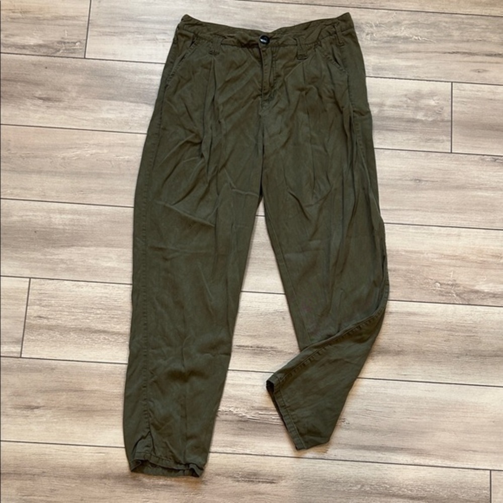 Sundance army green tencel pants size 8